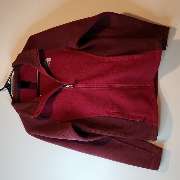 The North Face Fleece Full Zip Women's Size S/P Two Tone Maroon/Purple EUC NICE! - Picture 1 of 11